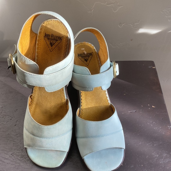 like NEW womens size 11 John Fluevog Sandals Friends are made for Life Size 11 - Picture 3 of 16